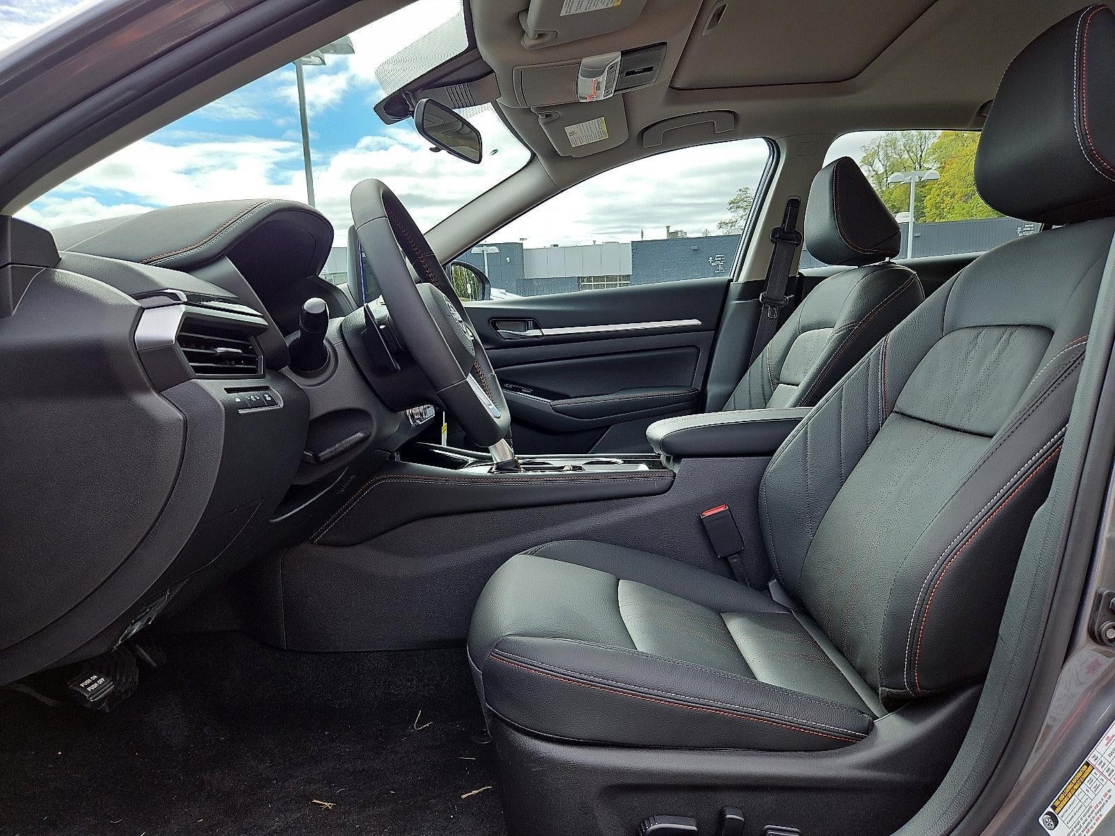 2025 Nissan Altima SR