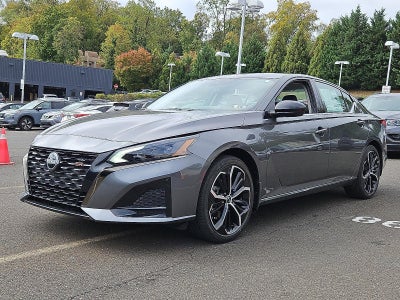 2025 Nissan Altima SR