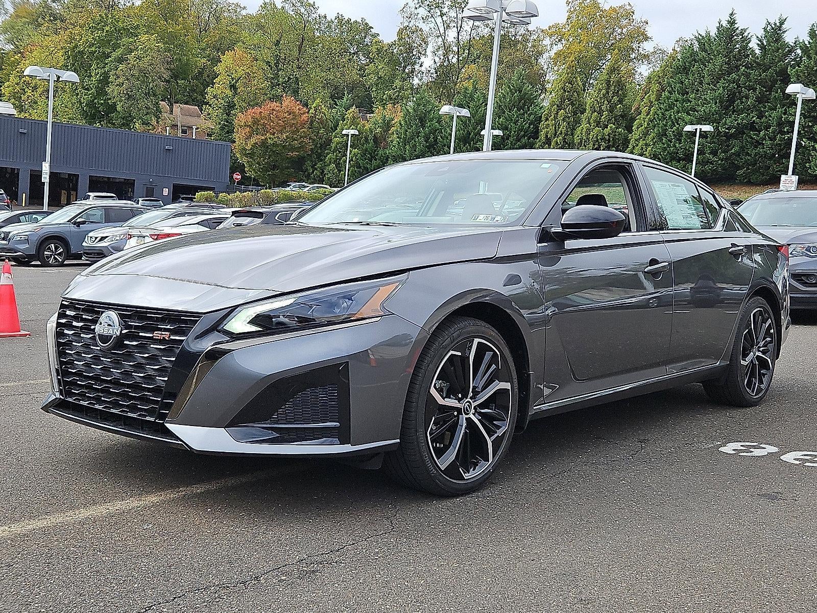 2025 Nissan Altima SR