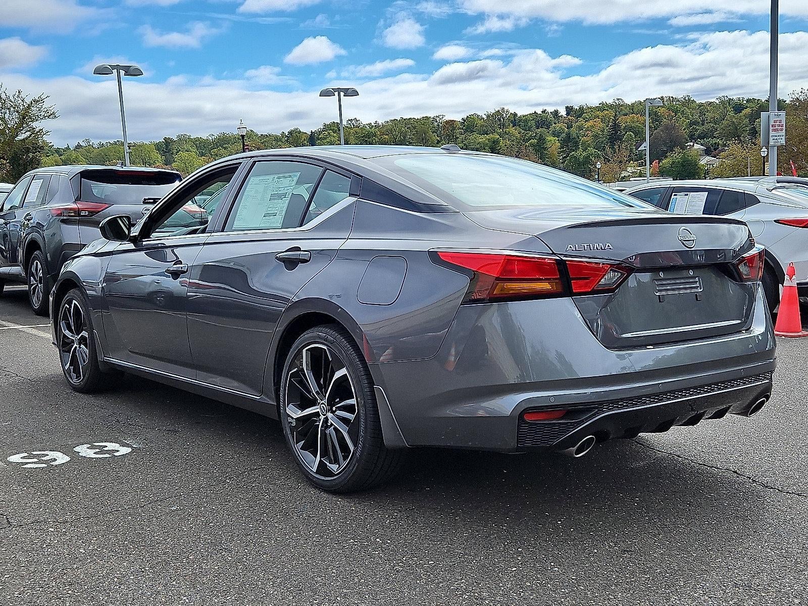 2025 Nissan Altima SR