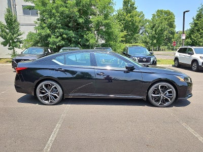 2023 Nissan Altima SR