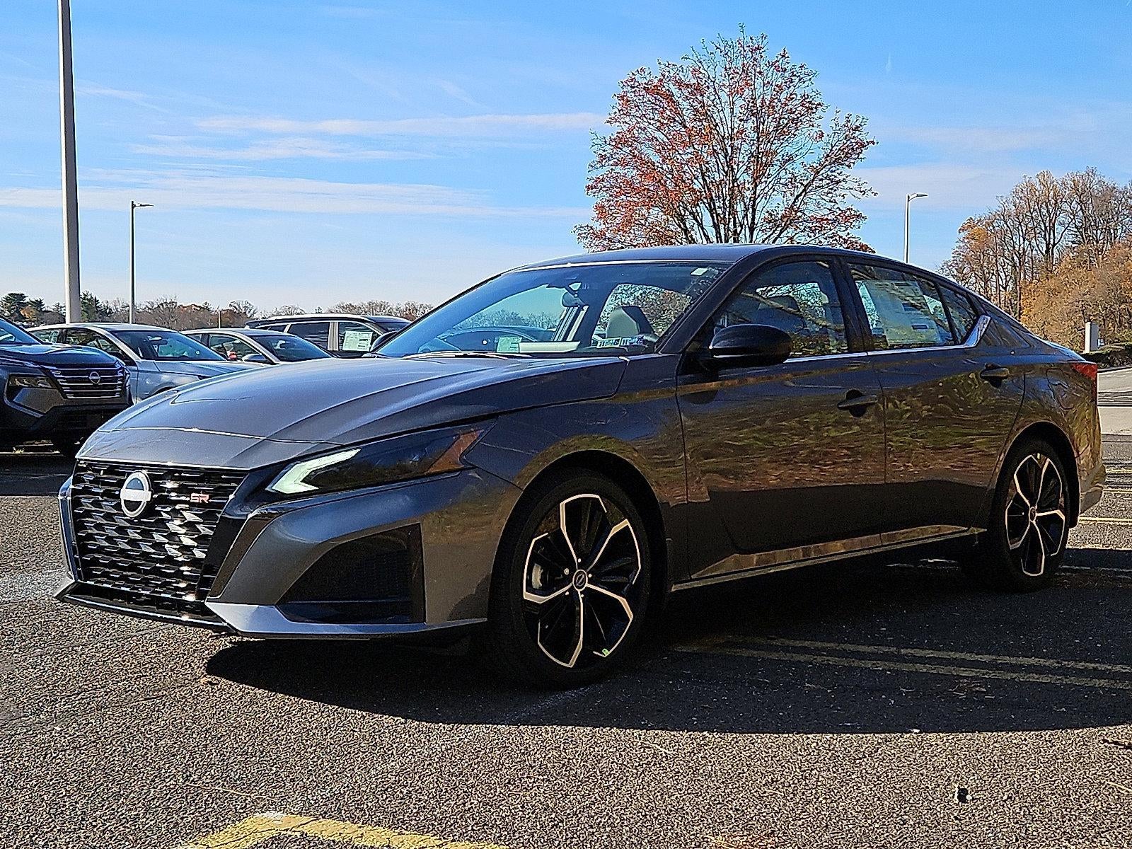 2025 Nissan Altima SR