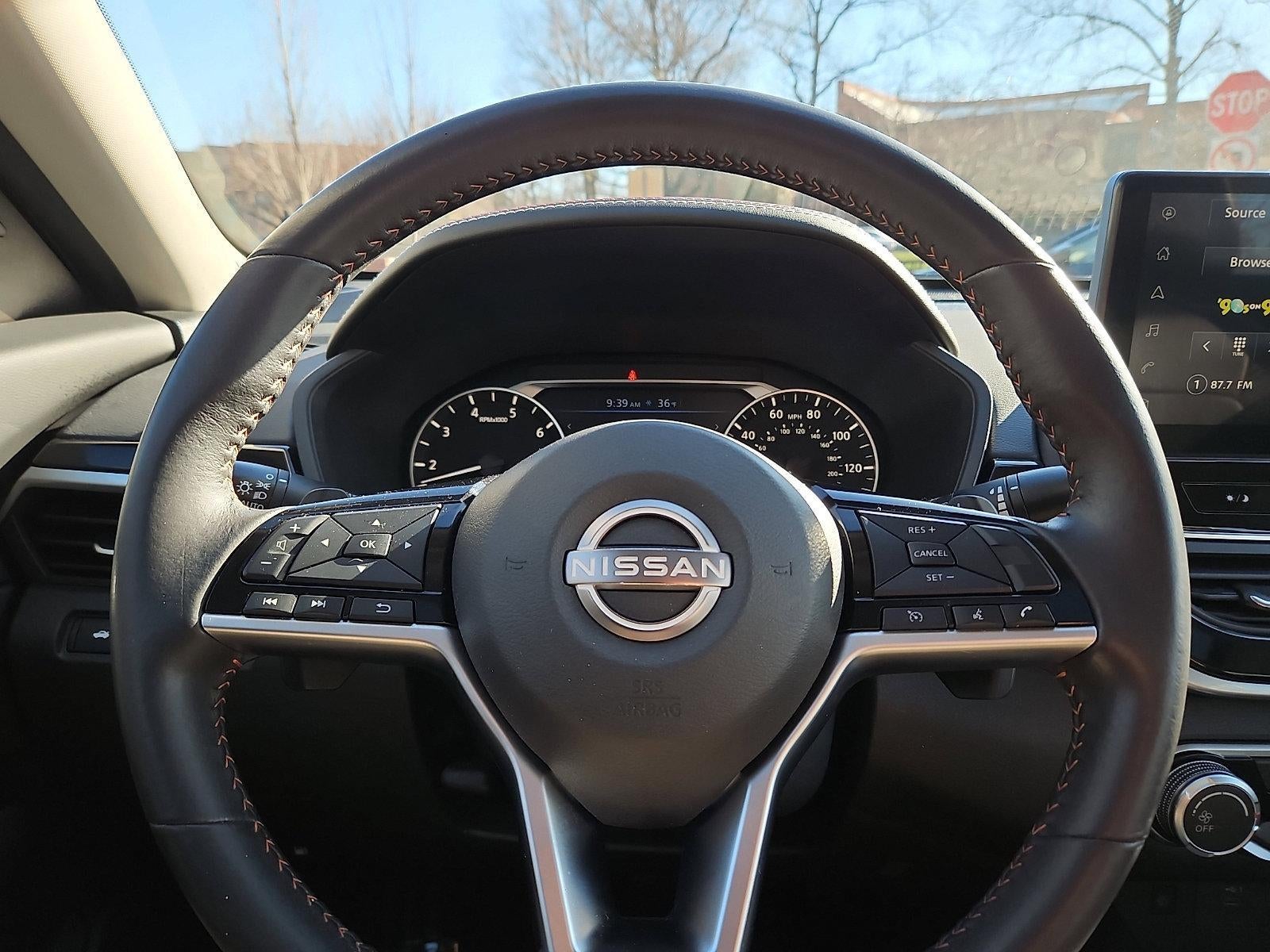 2023 Nissan Altima SR