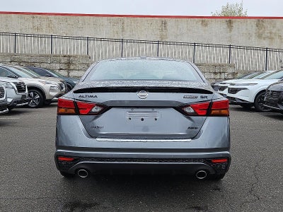 2022 Nissan Altima SR