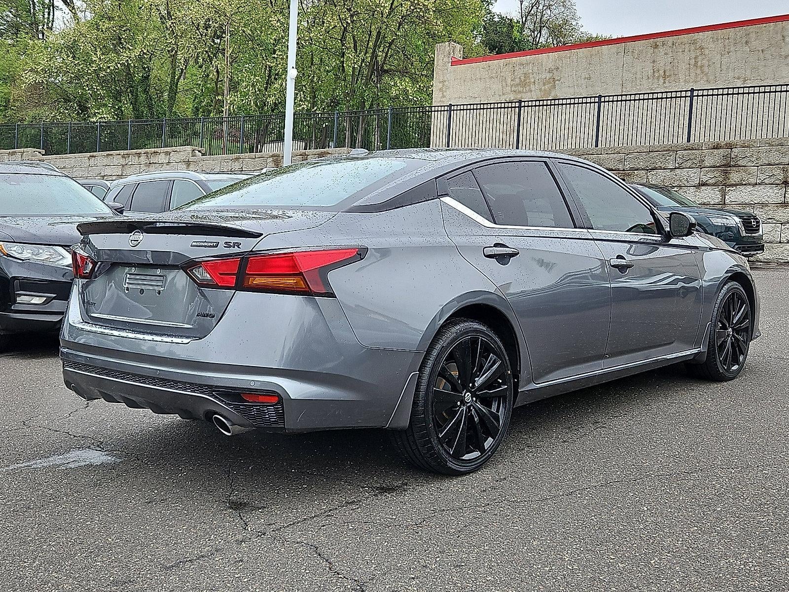 2022 Nissan Altima SR