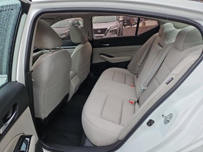 2022 Nissan Altima SV