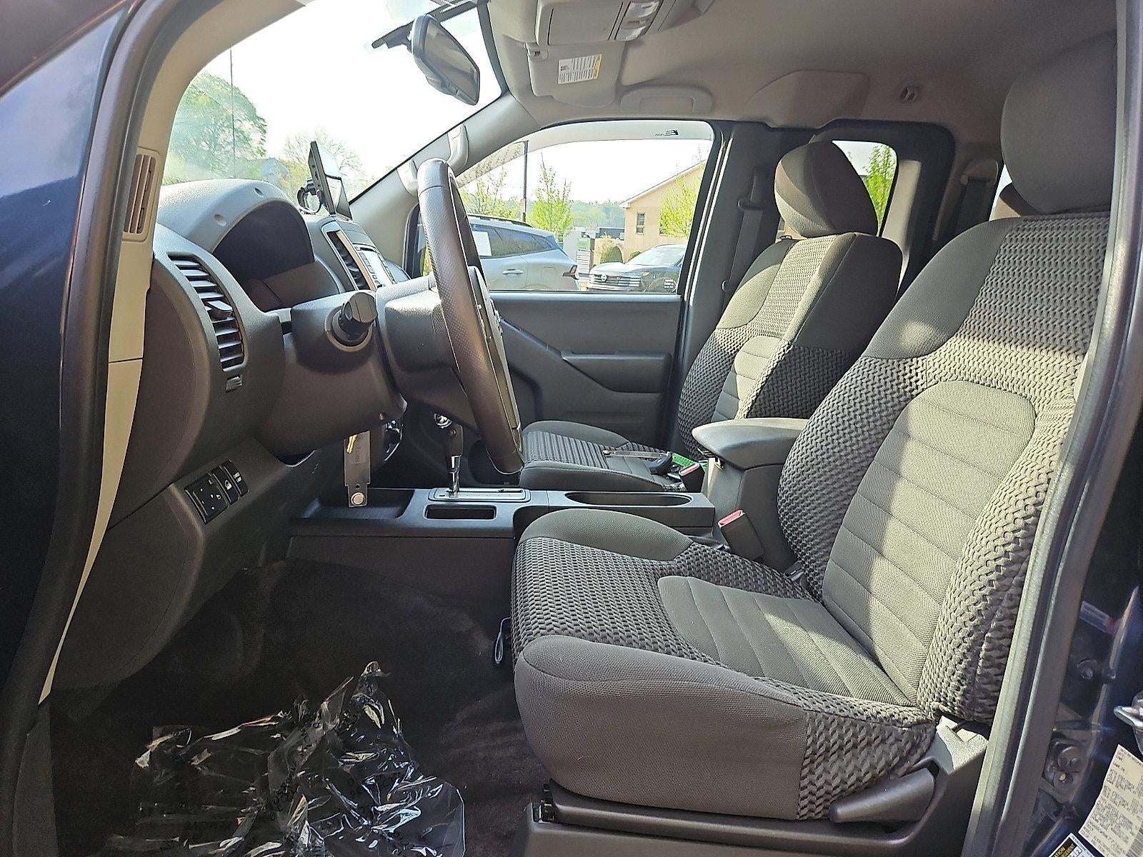 2017 Nissan Frontier SV V6 KING CAB®