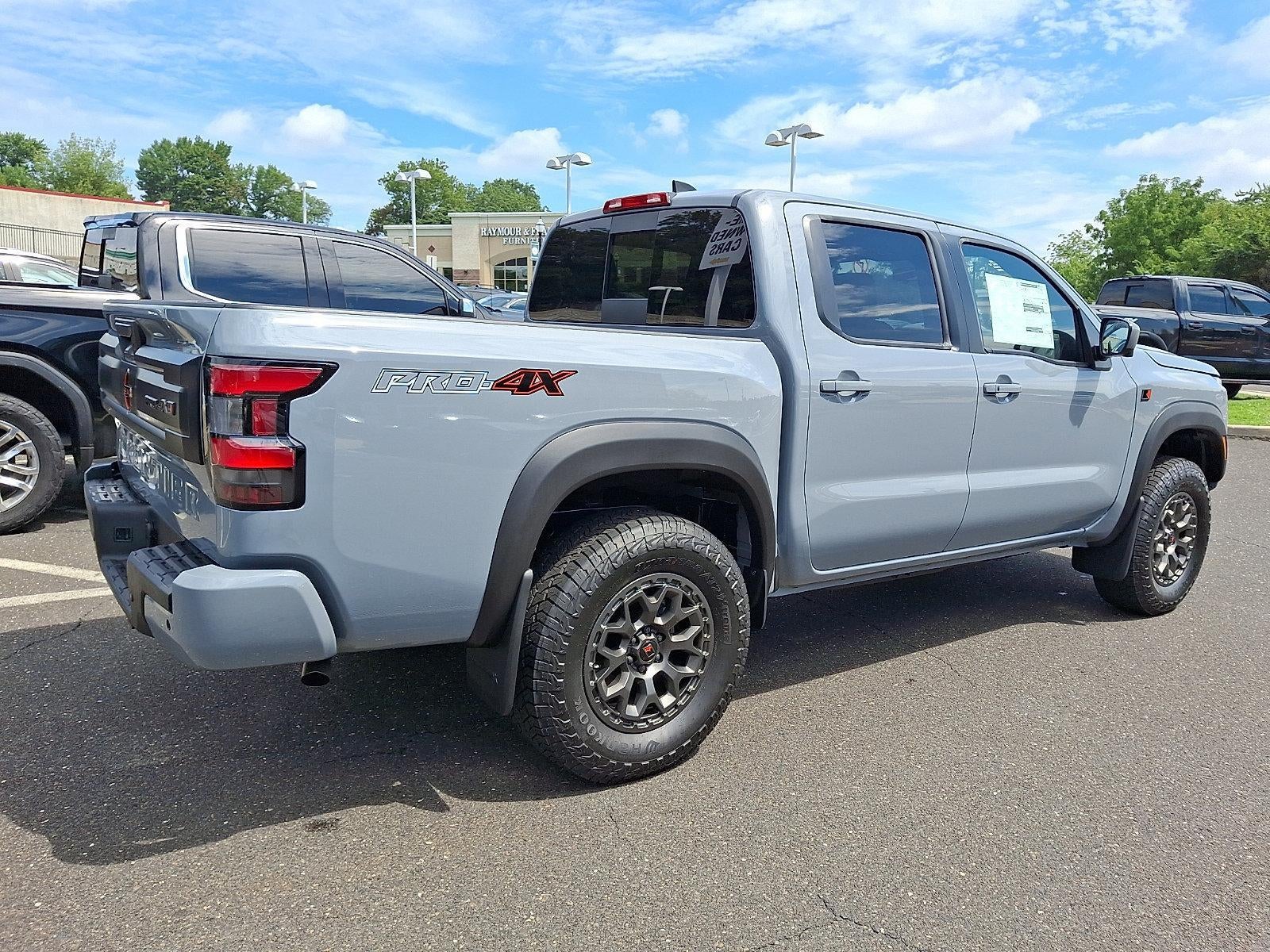 2026 Nissan Frontier Crew Cab 4x4 PRO-4X w/R Package