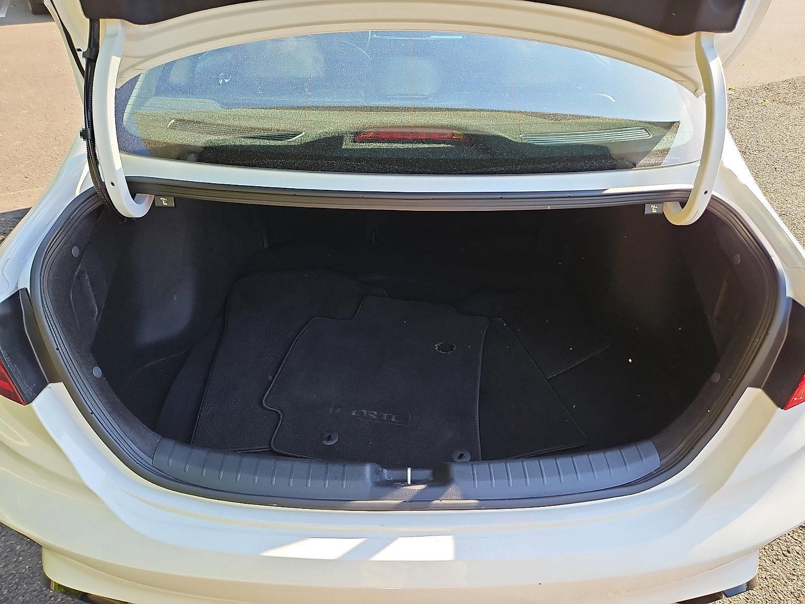 2024 Kia Forte GT-Line IVT