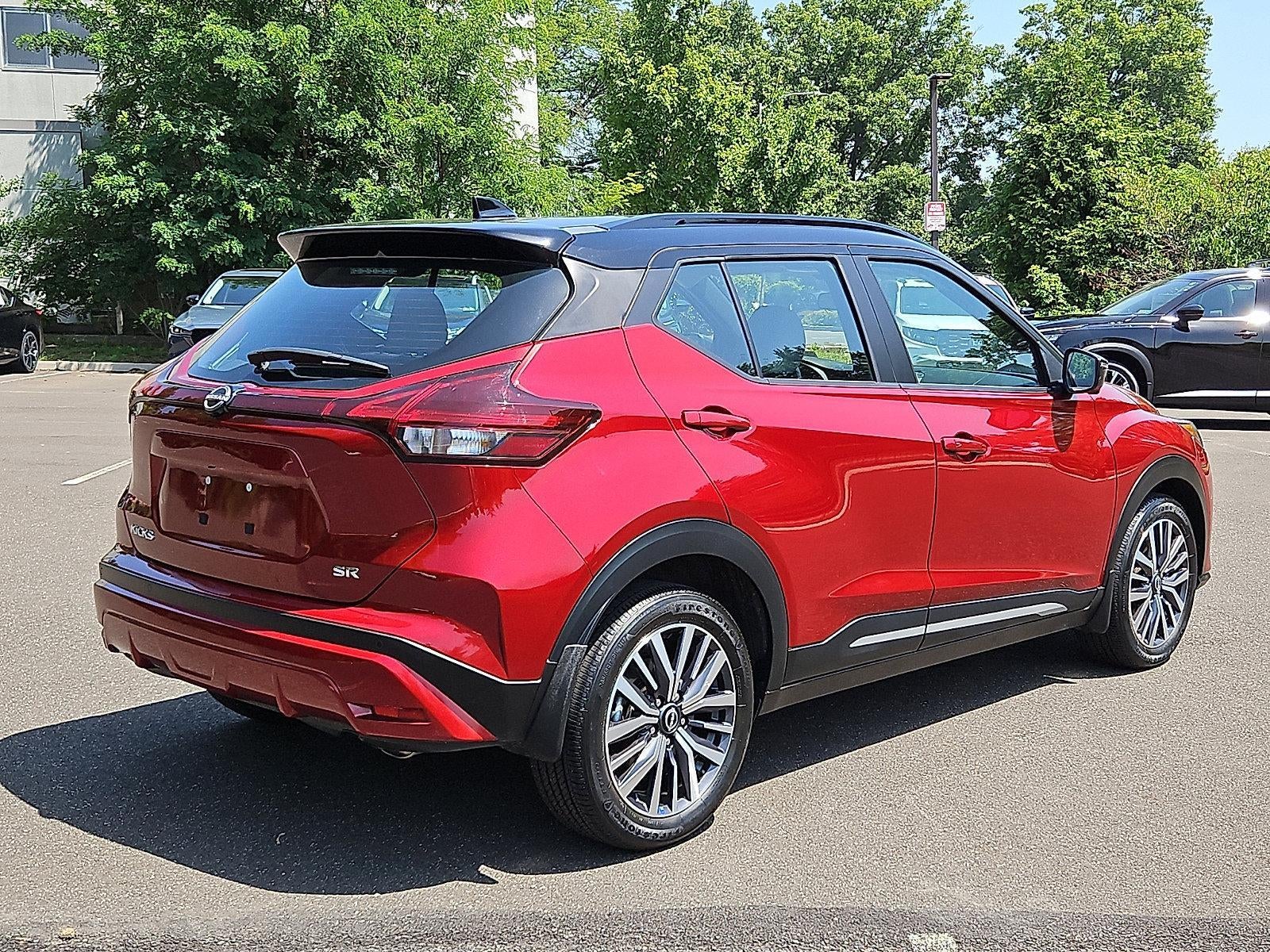 2024 Nissan Kicks SR