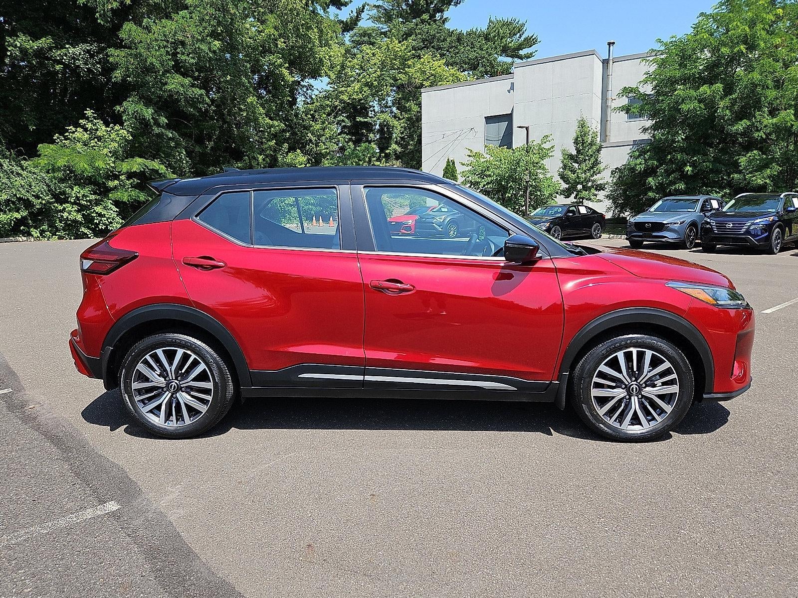 2024 Nissan Kicks SR