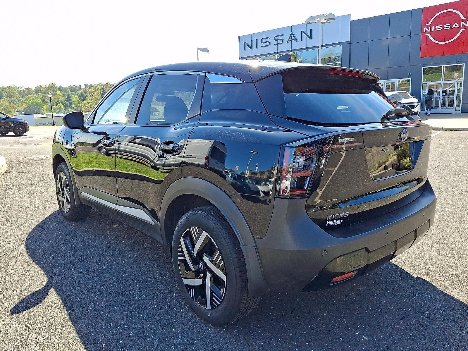 2025 Nissan Kicks SV