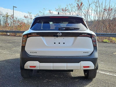 2026 Nissan Kicks SV