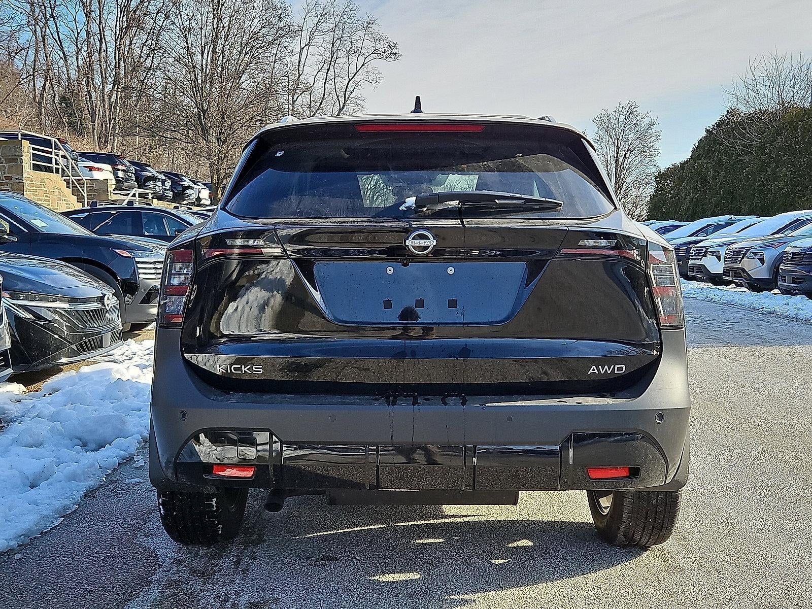 2026 Nissan Kicks SV