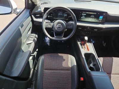2025 Nissan Kicks SR AWD