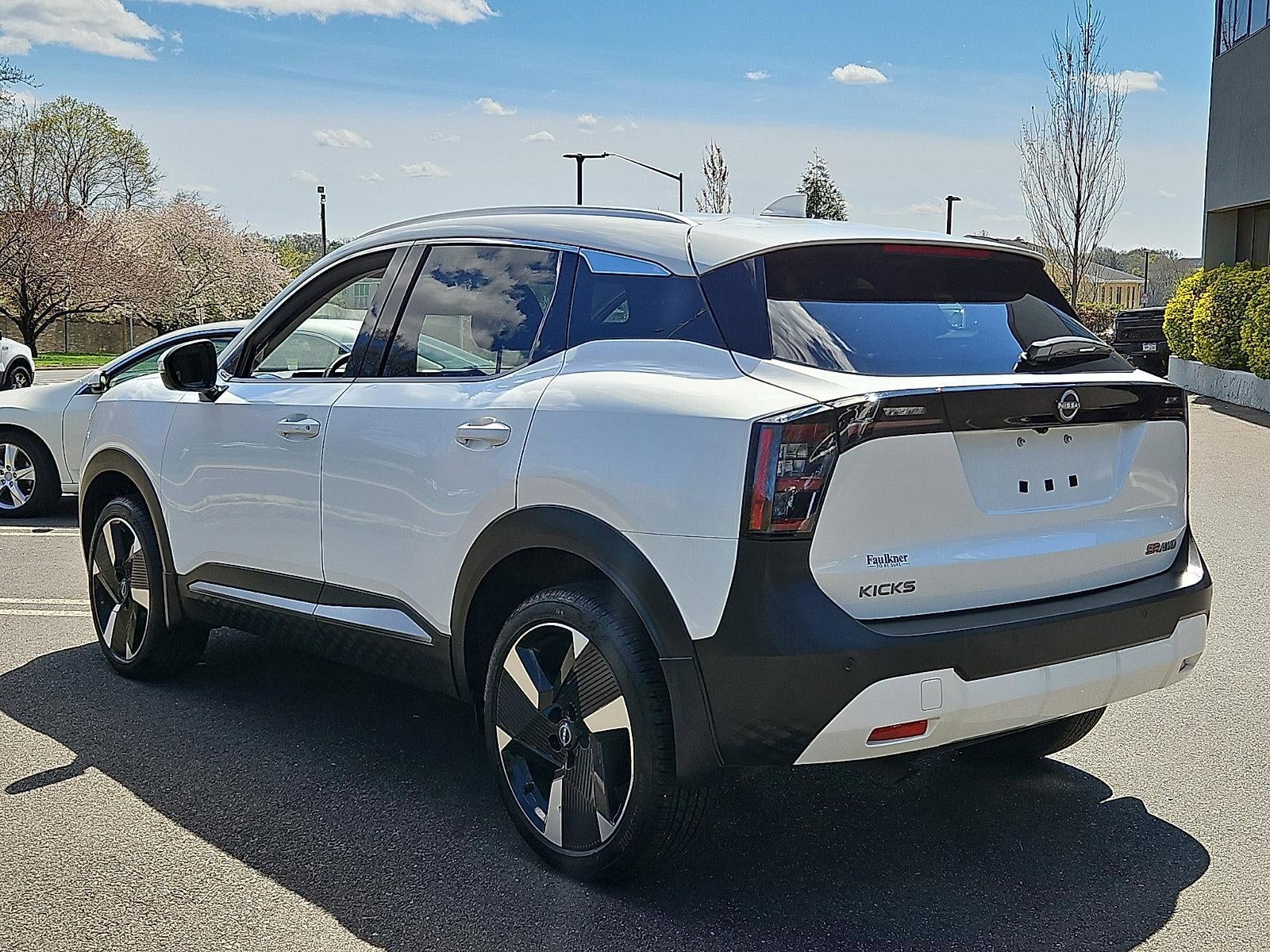 2025 Nissan Kicks SR AWD