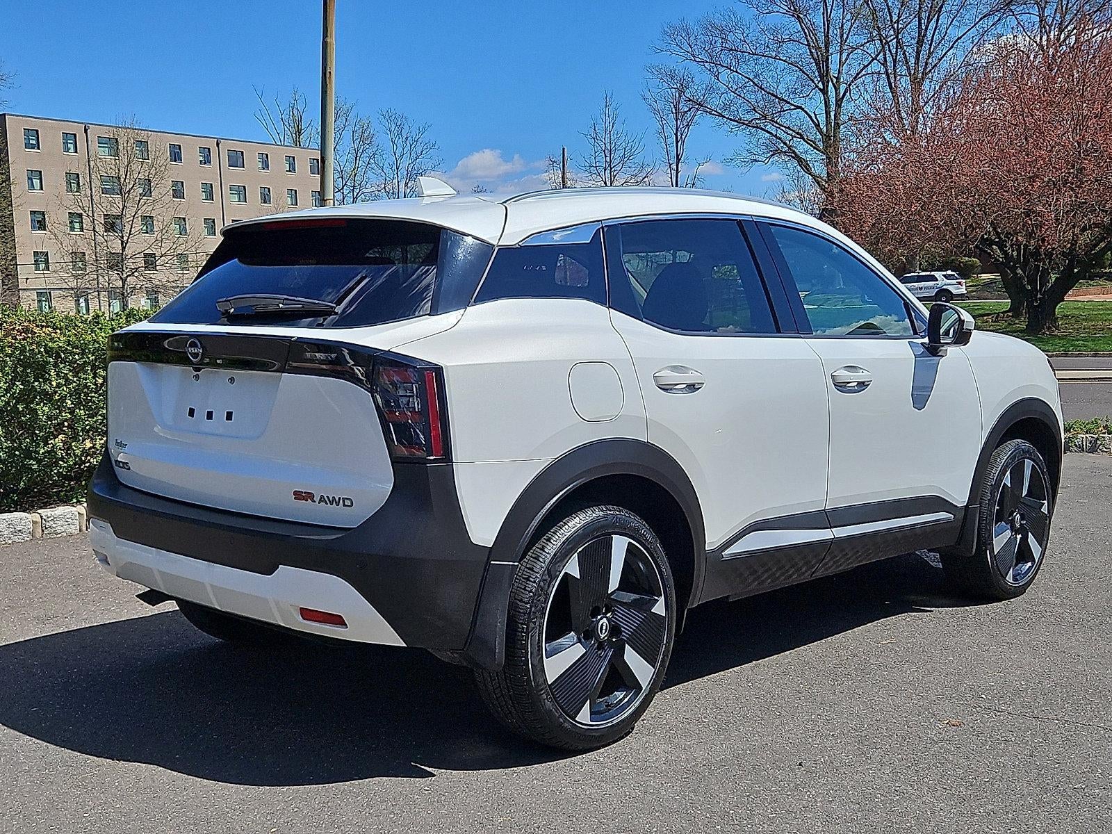 2025 Nissan Kicks SR AWD