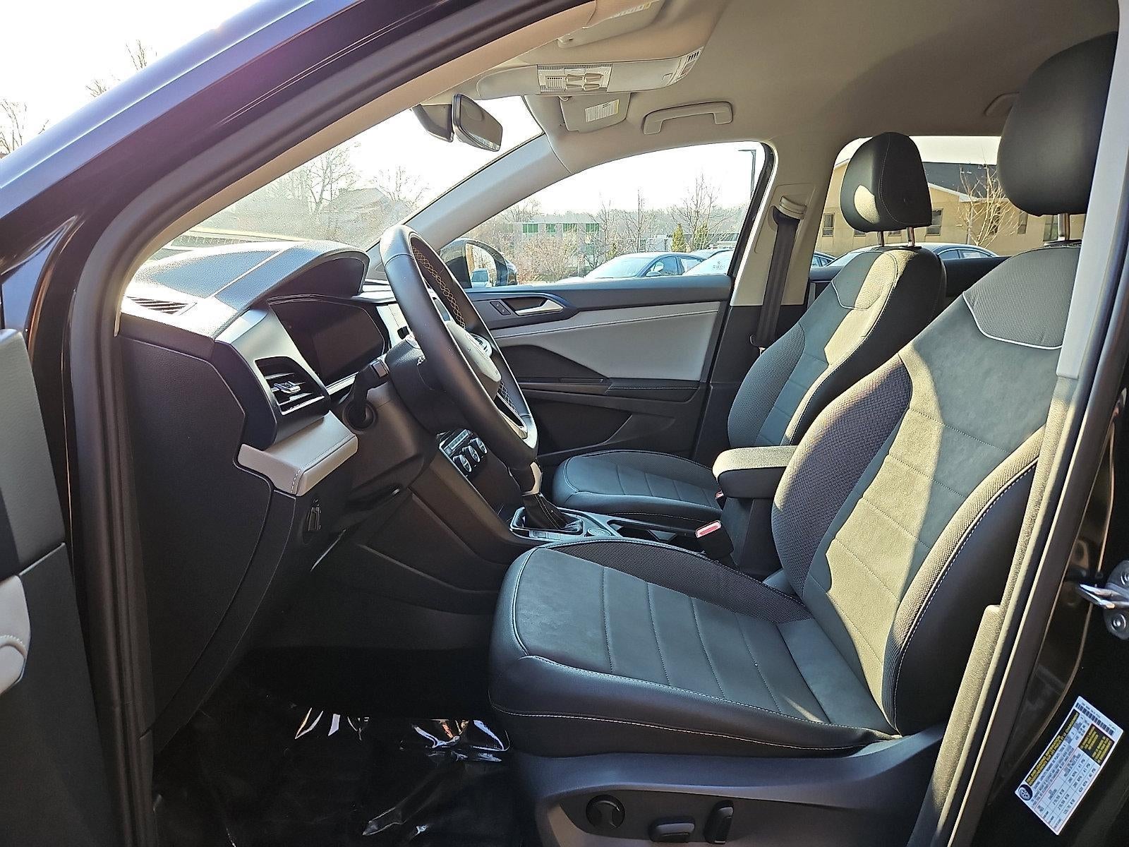 2024 Volkswagen Taos SE 4MOTION