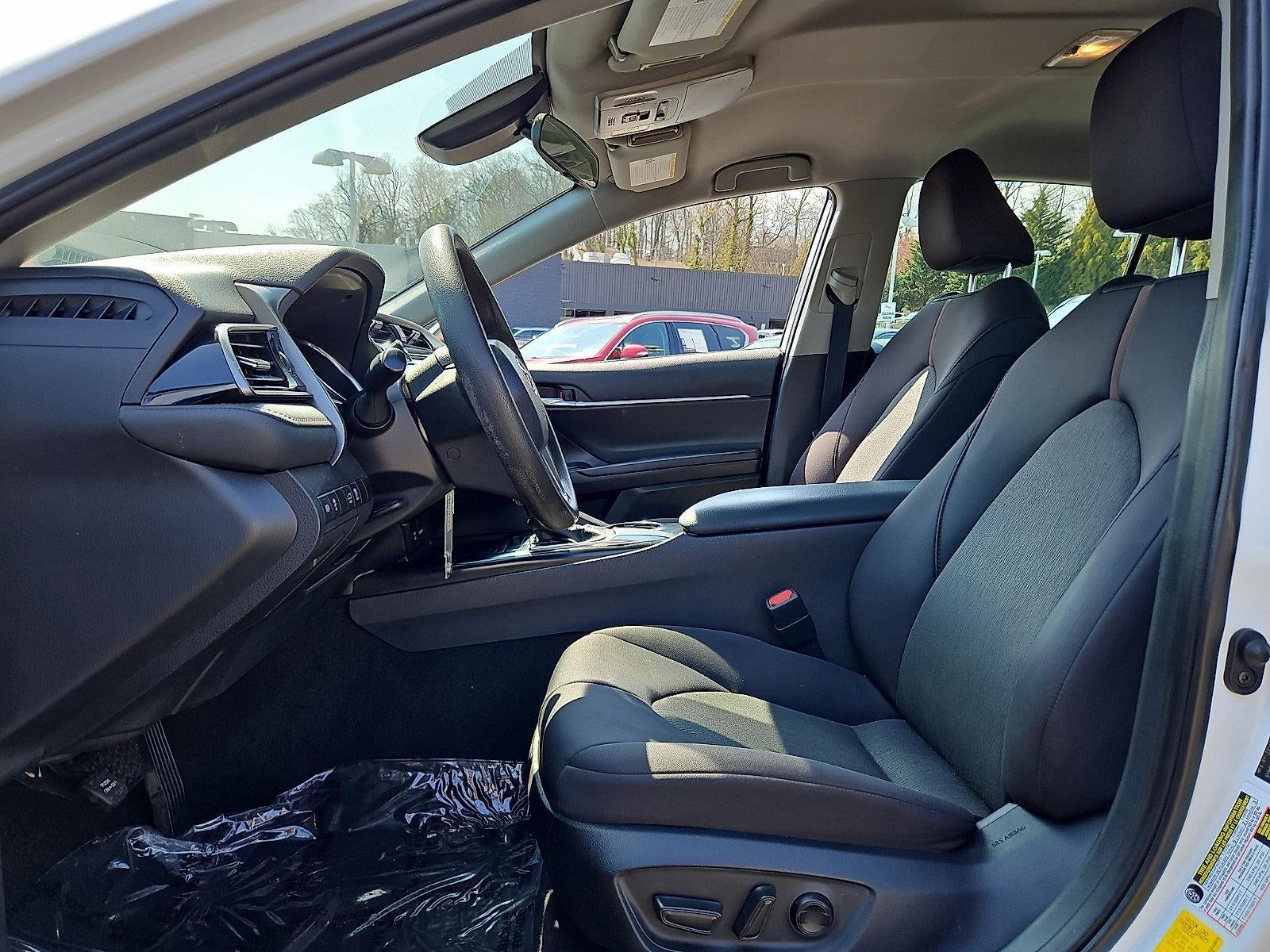 2019 Toyota Camry LE Auto (SE)