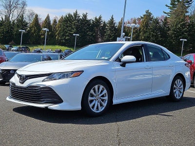 2019 Toyota Camry LE Auto (SE)