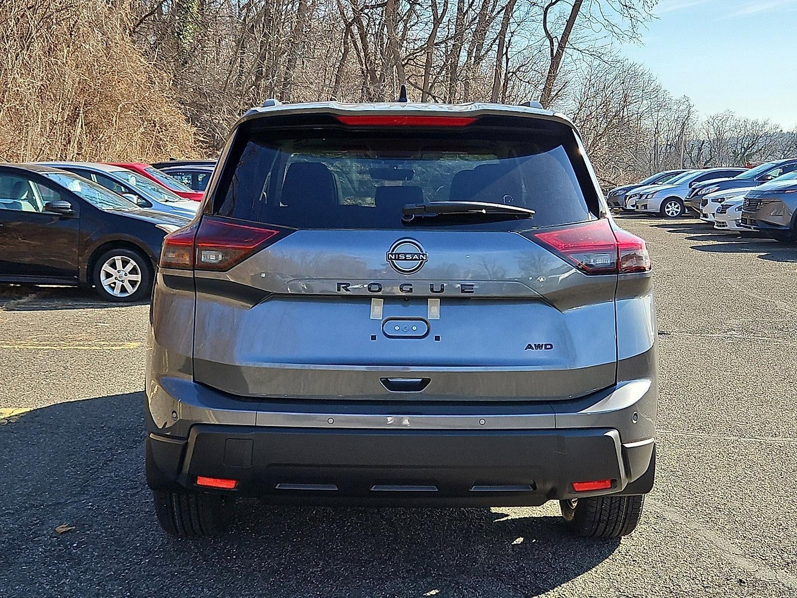 2026 Nissan Rogue Dark Armor™