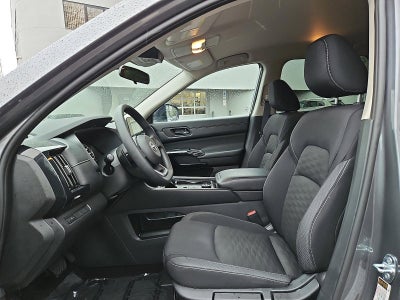 2023 Nissan Pathfinder S