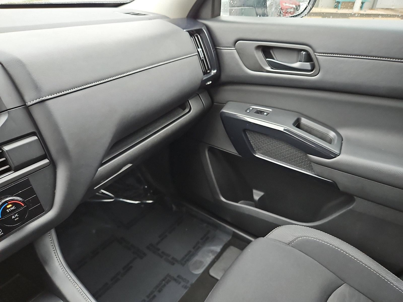 2023 Nissan Pathfinder S