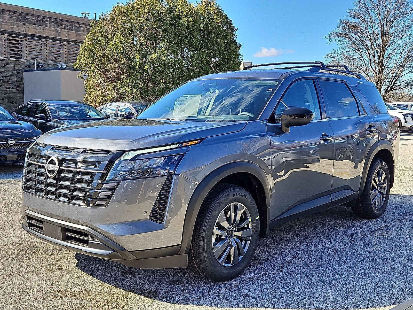 2026 Nissan Pathfinder SV