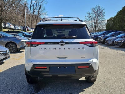 2026 Nissan Pathfinder SV