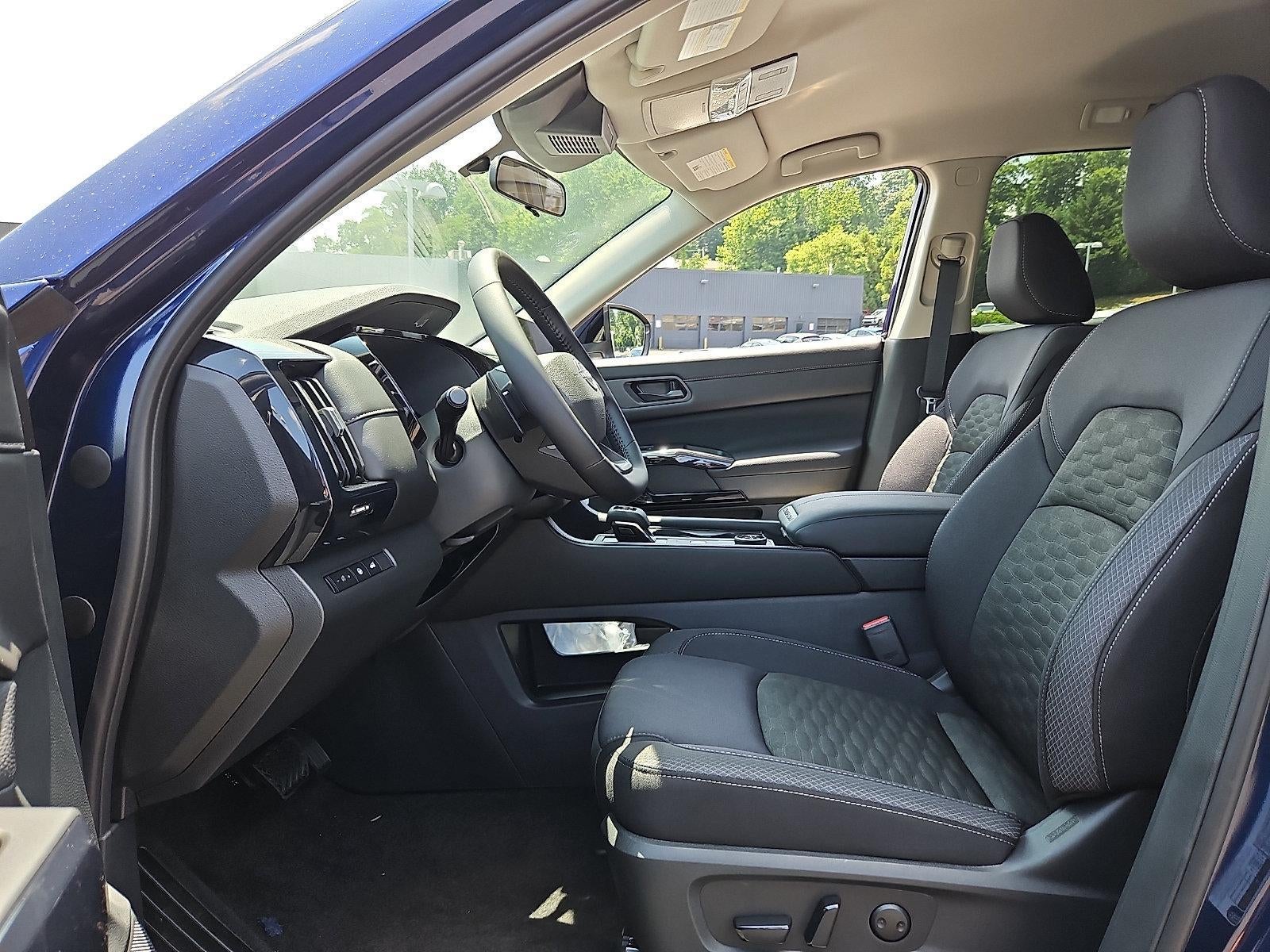 2026 Nissan Pathfinder SV 4WD