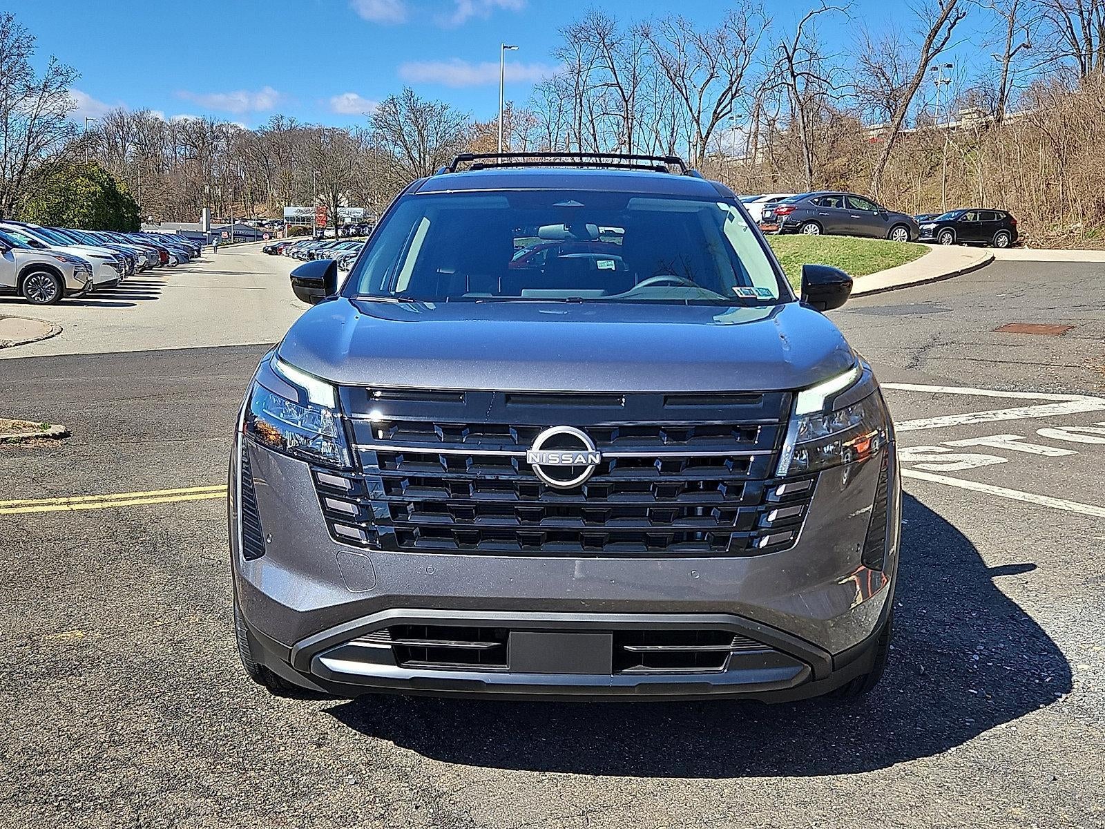 2026 Nissan Pathfinder SV