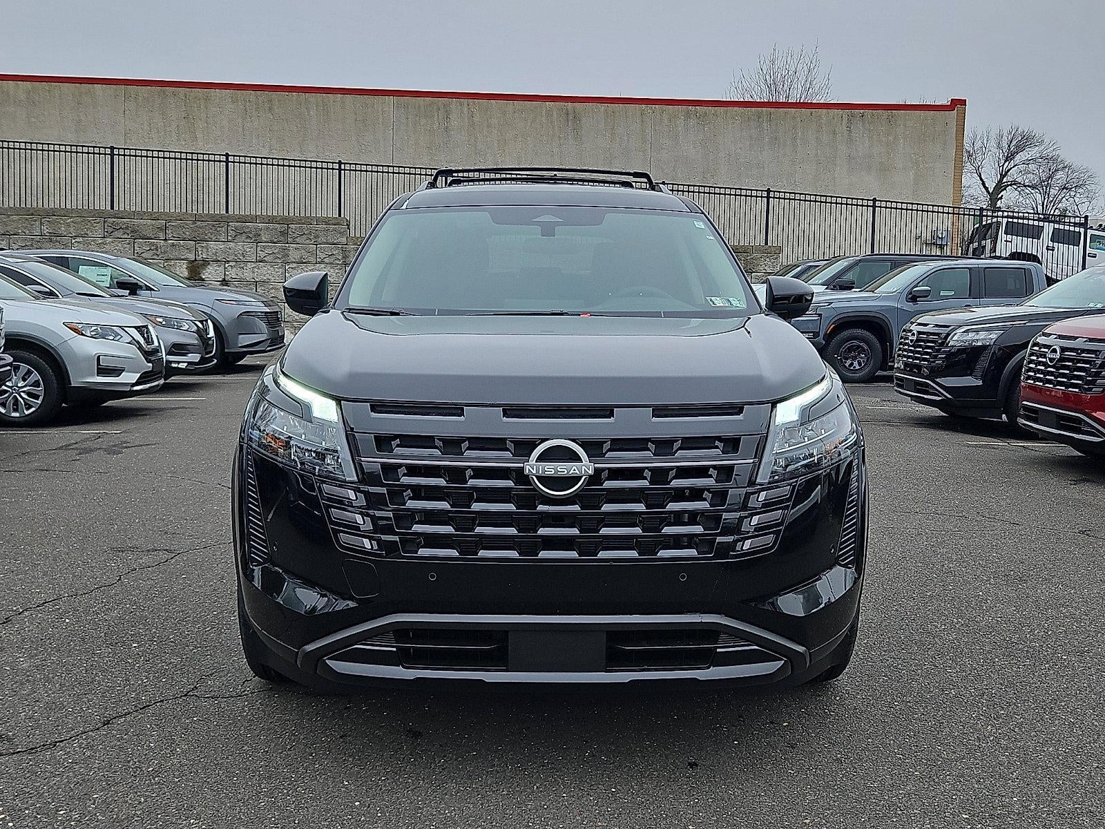 2026 Nissan Pathfinder SV