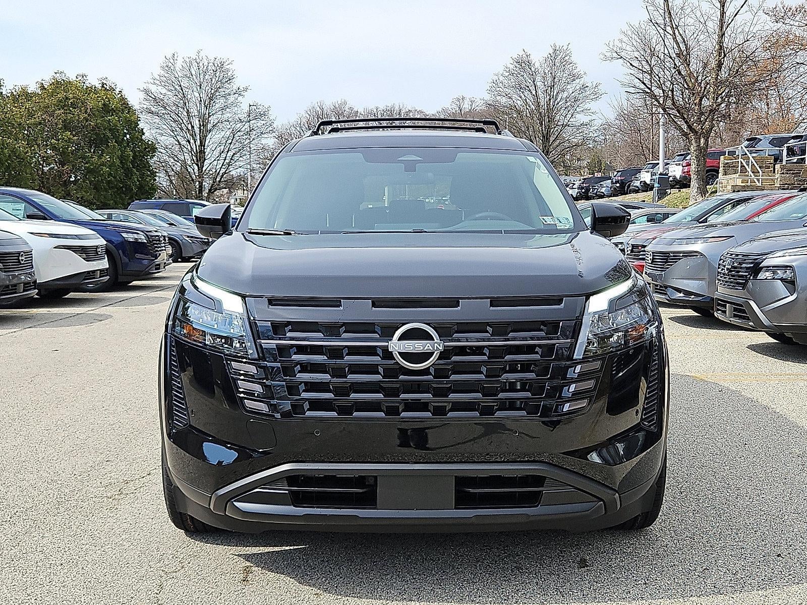 2026 Nissan Pathfinder SV