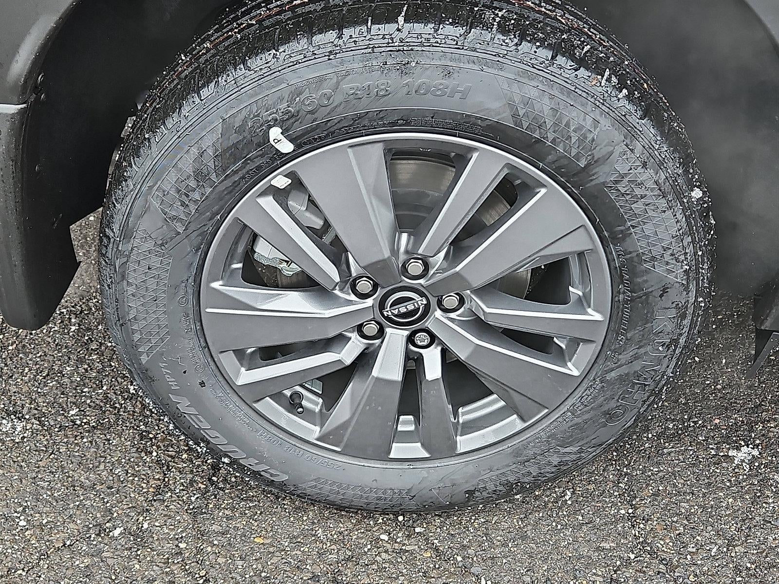 2026 Nissan Pathfinder SV