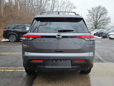 2026 Nissan Pathfinder SV