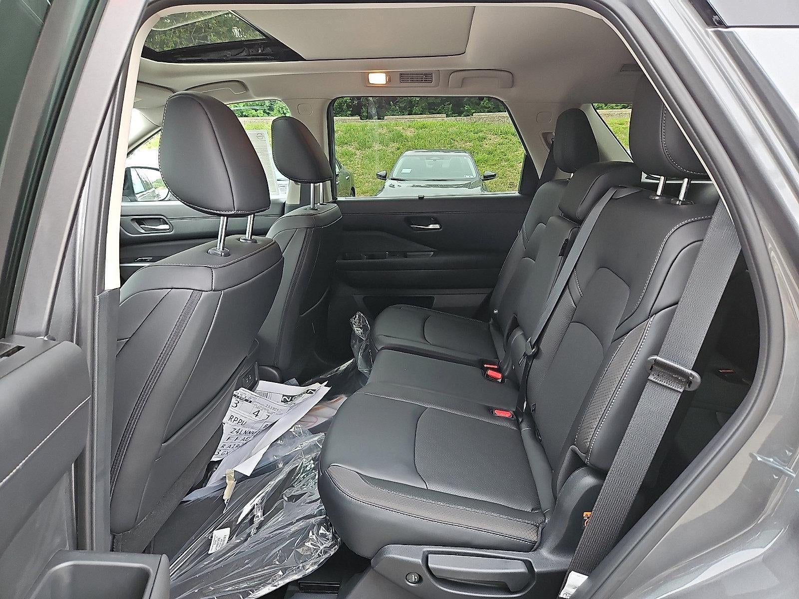 2026 Nissan Pathfinder SL 4WD