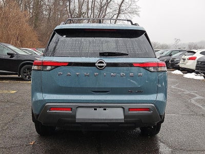 2026 Nissan Pathfinder SL