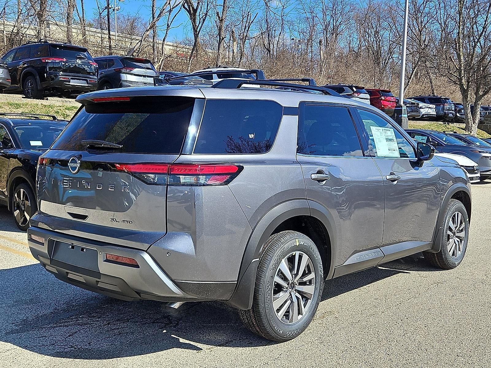 2026 Nissan Pathfinder SL