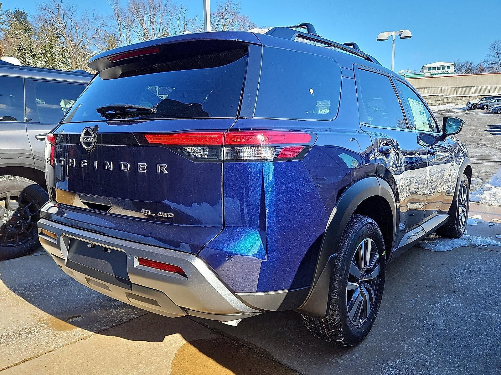 2026 Nissan Pathfinder SL