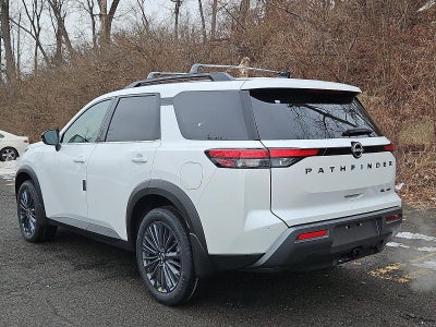 2026 Nissan Pathfinder SL