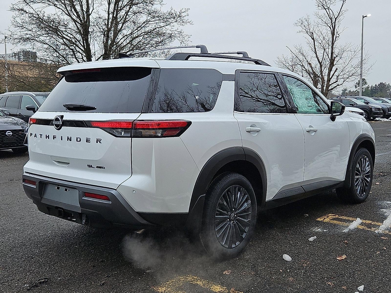 2026 Nissan Pathfinder SL