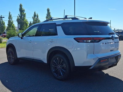 2026 Nissan Pathfinder SL