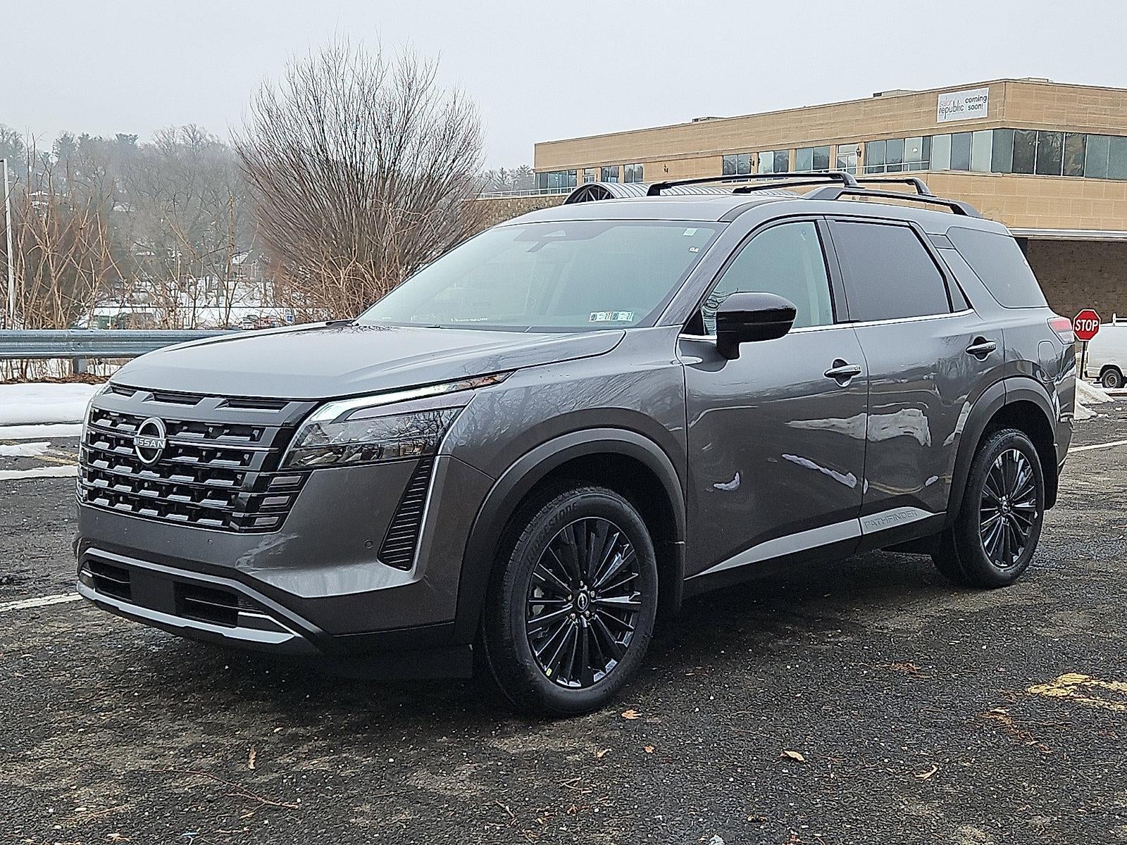 2026 Nissan Pathfinder SL