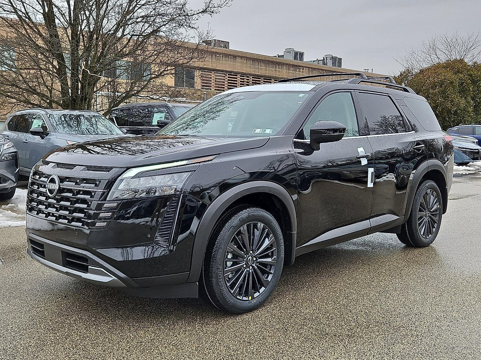 2026 Nissan Pathfinder SL