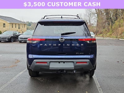 2026 Nissan Pathfinder SL