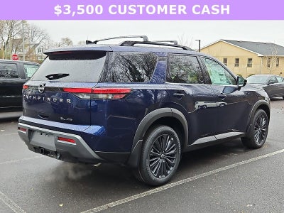 2026 Nissan Pathfinder SL