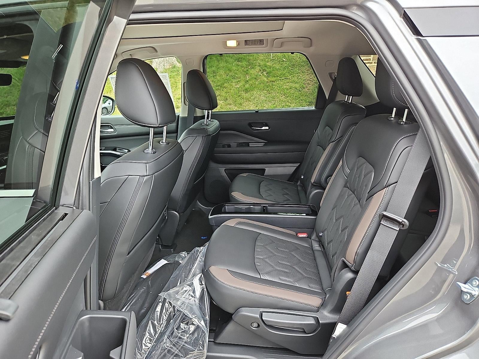 2026 Nissan Pathfinder Platinum 4WD