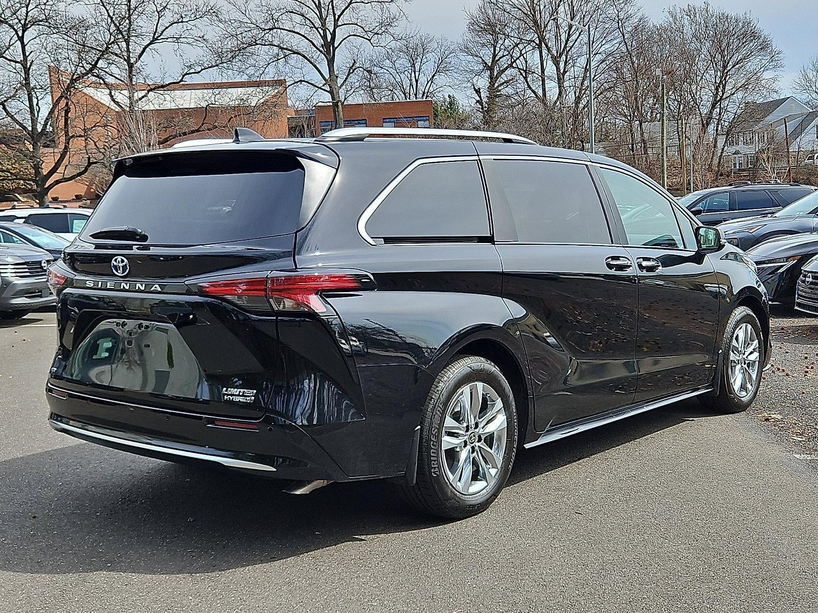 2024 Toyota Sienna Limited AWD 7-Passenger (Natl)