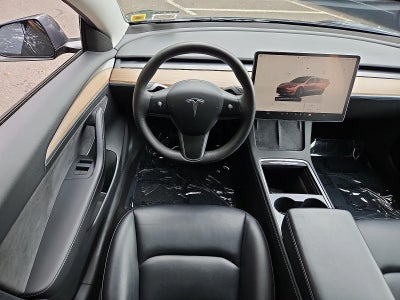 2023 Tesla Model 3 RWD