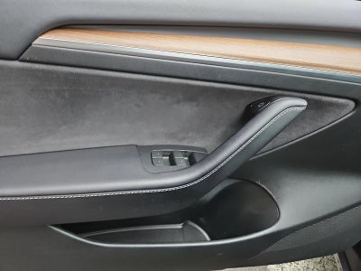 2023 Tesla Model 3 RWD